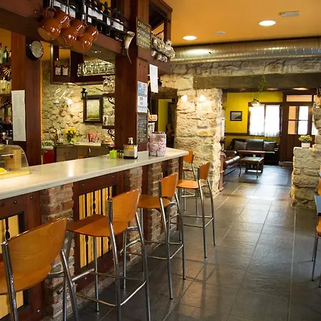 فندق Balcon De Aguera San Martin (Asturias)