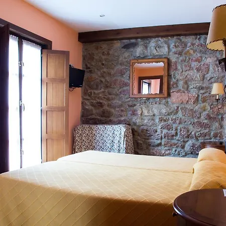 فندق Balcon De Aguera 2*